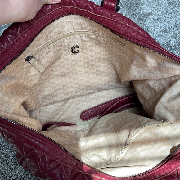 Beautiful wine color purse - Picture 4 of 8